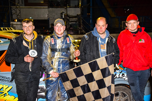 07 April - Cowdenbeath